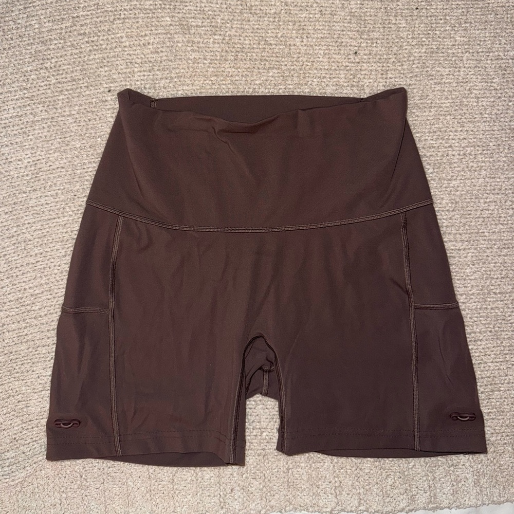 Gymshark Walnut Mauve Legacy logo tight shorts